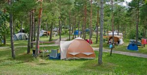 Emplacement tente camping chandelalar Dartigeas