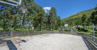 terrain de sport haut chandelalar